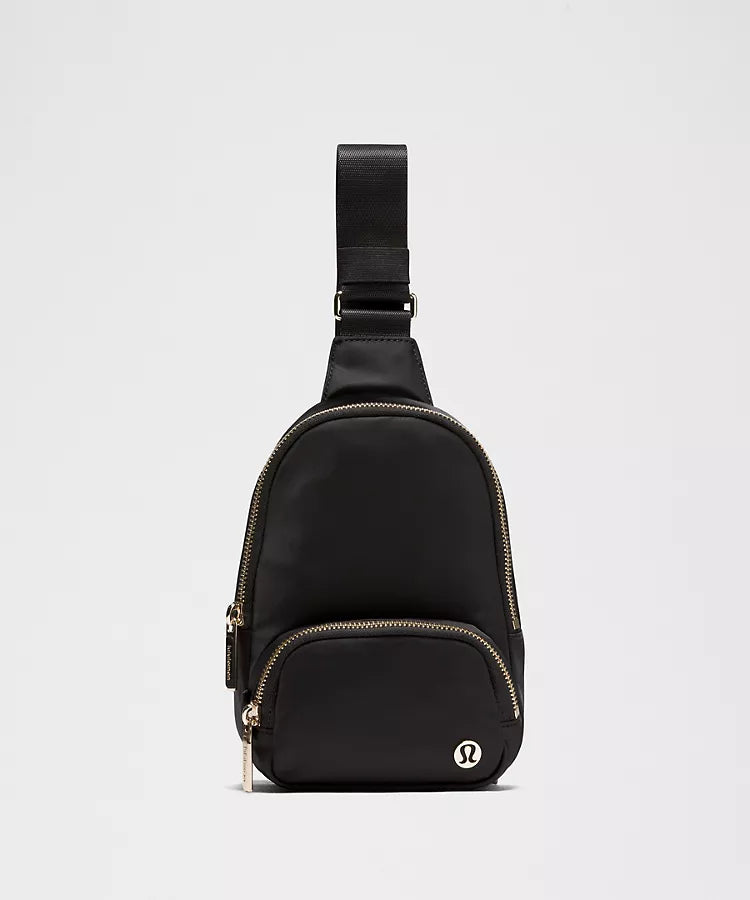 LuluLemon Sling Bag EveryWhere Small 2L-ColourBlackGold