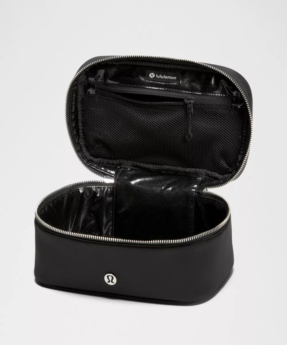 LuluLemon Travel Toiletry Bag 3.5L-Colour Black