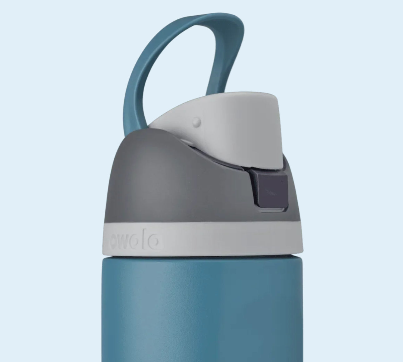 Owala  24 OZ FreeSip Stainless Steel Walter Bottle- Blue Oasis