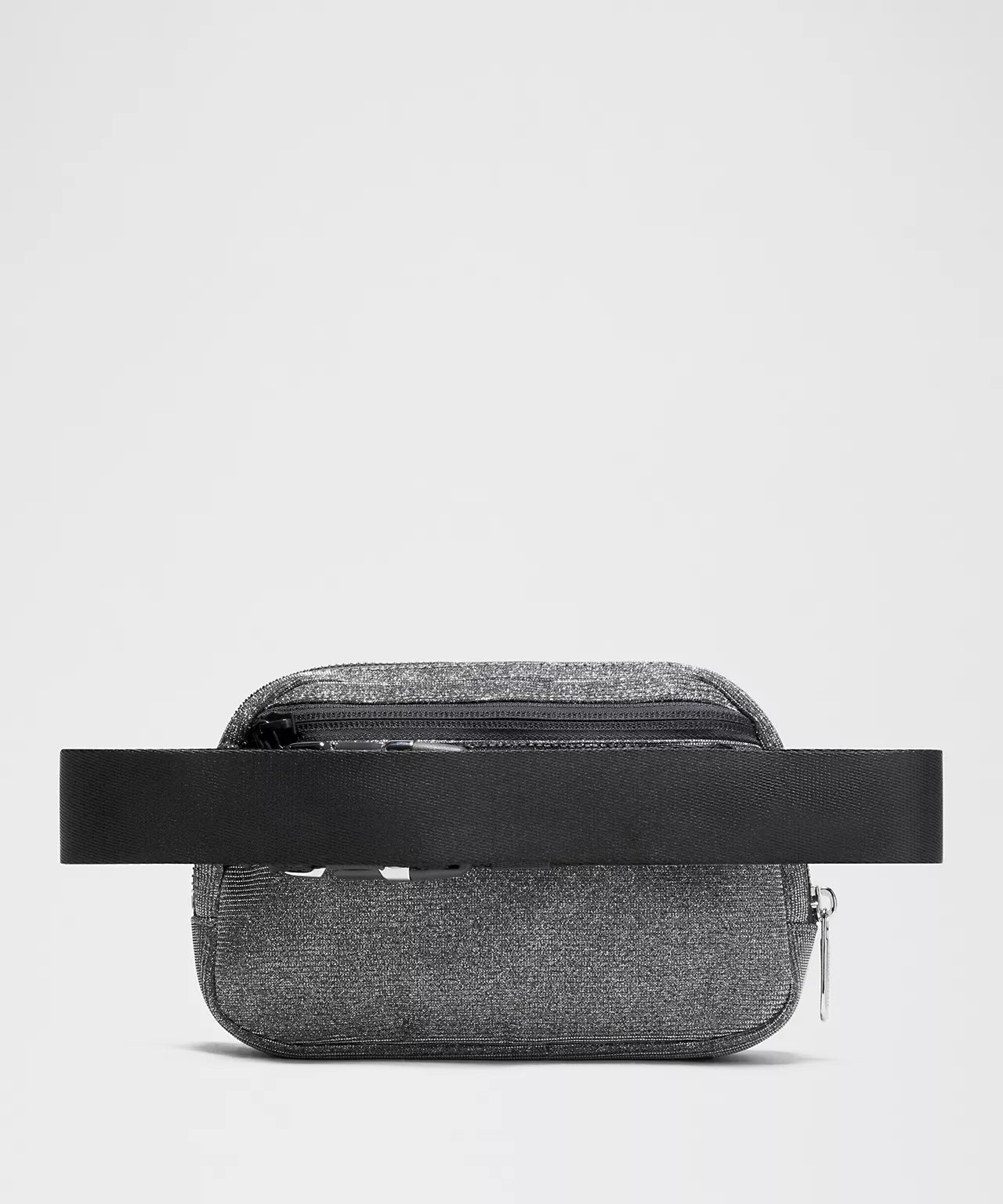 Lululemon Everywhere Belt Bag 1L
Glitter (Dark Silver/Graphite Grey/Silver)