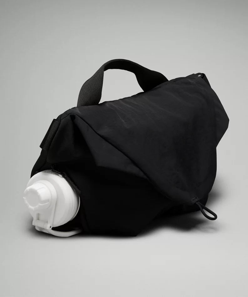 Lululemon Curved Crossbody Bag 3L - Black