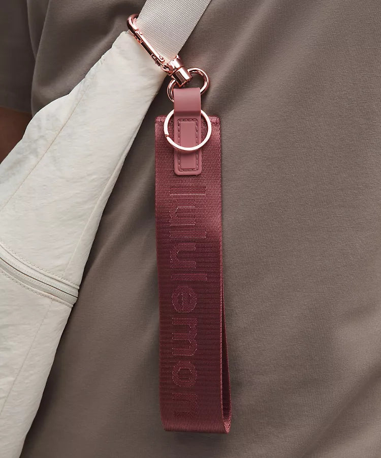 LuluLemon KeyChain NeverLost-ColourRed Clay/Rockwood