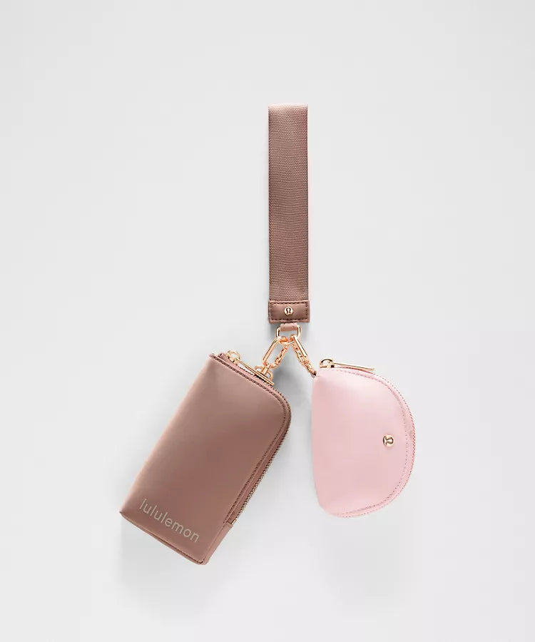 LuluLemon Dual Pouch Wristlet *Wallet-Colour Red Clay/Mink Berry