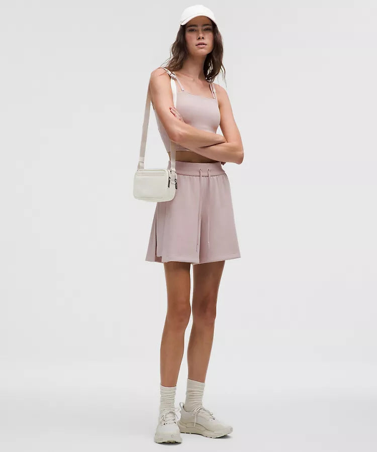 LuluLemon Crossbody Camera Bag 2L- Colour Light Ivory/Silver