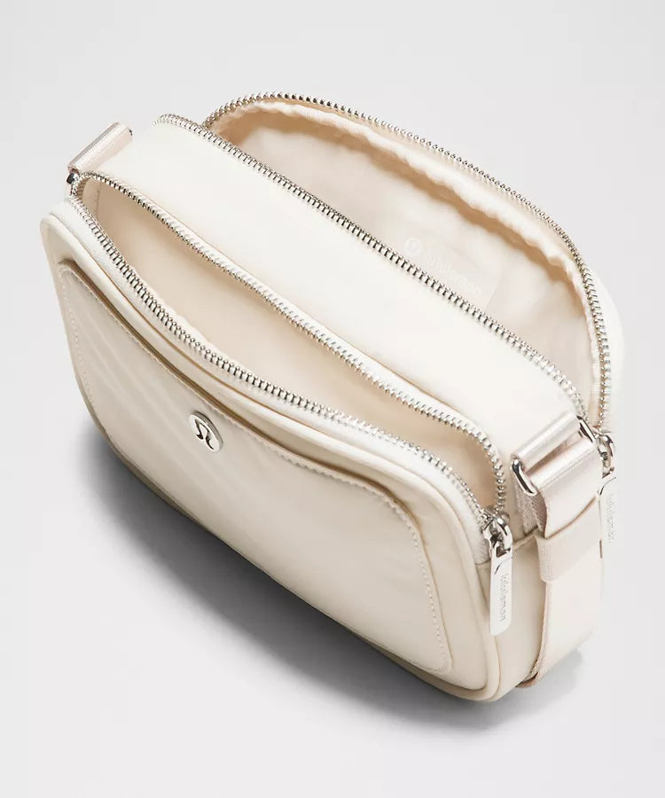 LuluLemon Crossbody Camera Bag 2L- Colour Light Ivory/Silver