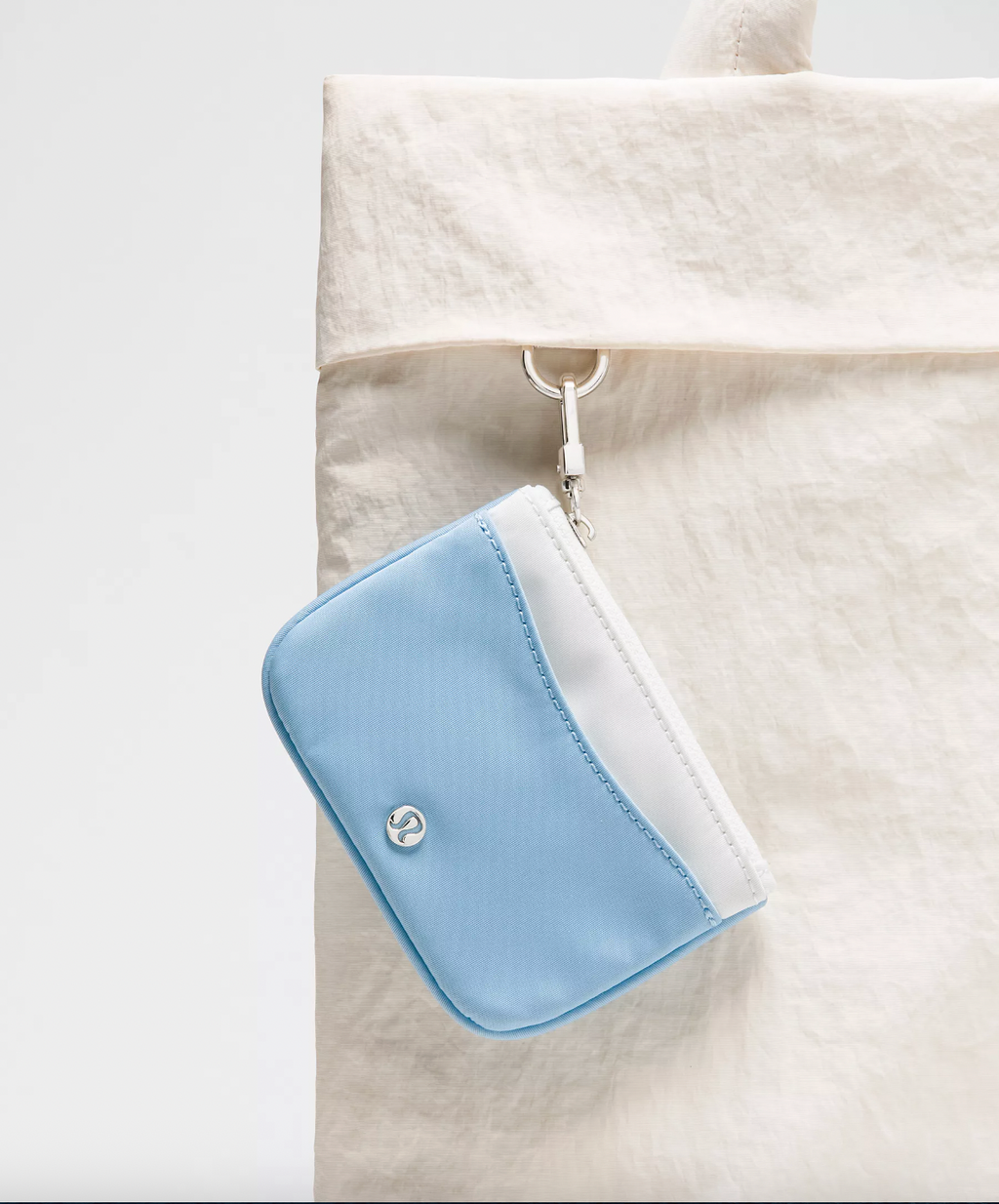 Lululemon Clippable Card Holder - Dreamy Blue/Polo Pastel/Silver