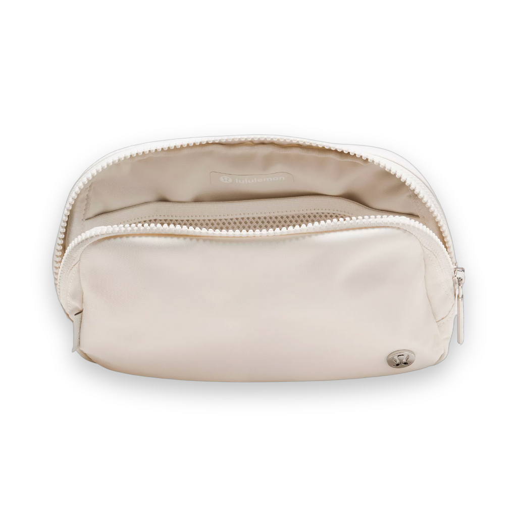 Lululemon Everywhere Belt Bag with Long Strap 1L - Light Ivory/Silver