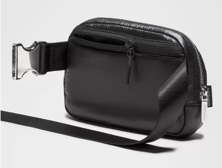 Lululemon Everywhere Belt Bag 1L Wunder Puff Shine - Black