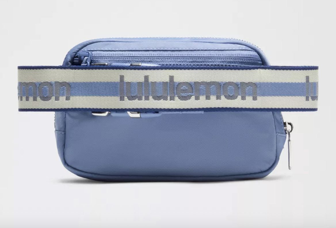 Lululemon Everywhere Belt Bag 1L Striped Wordmark - PREB/COB8/SLVR
