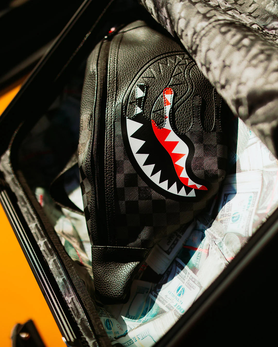 Sprayground- CrossBody Speed Shark Side Swipe Savy
