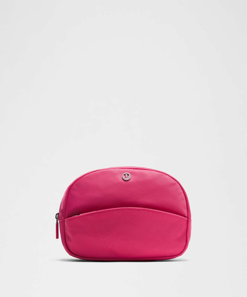 LuluLemon City Essentials Pouch 4L-Colour Raspberry Coulis