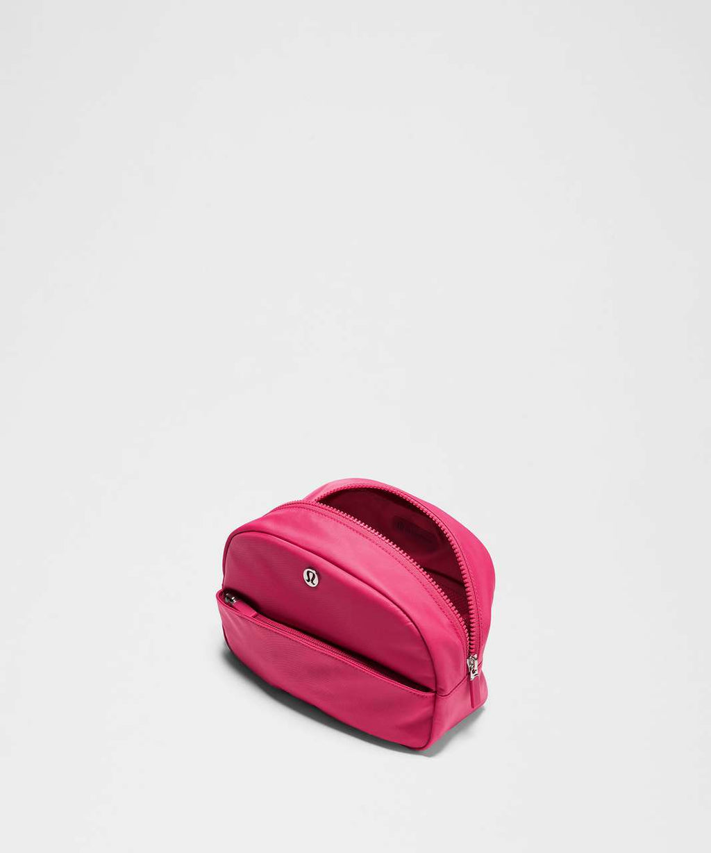 LuluLemon City Essentials Pouch 4L-Colour Raspberry Coulis